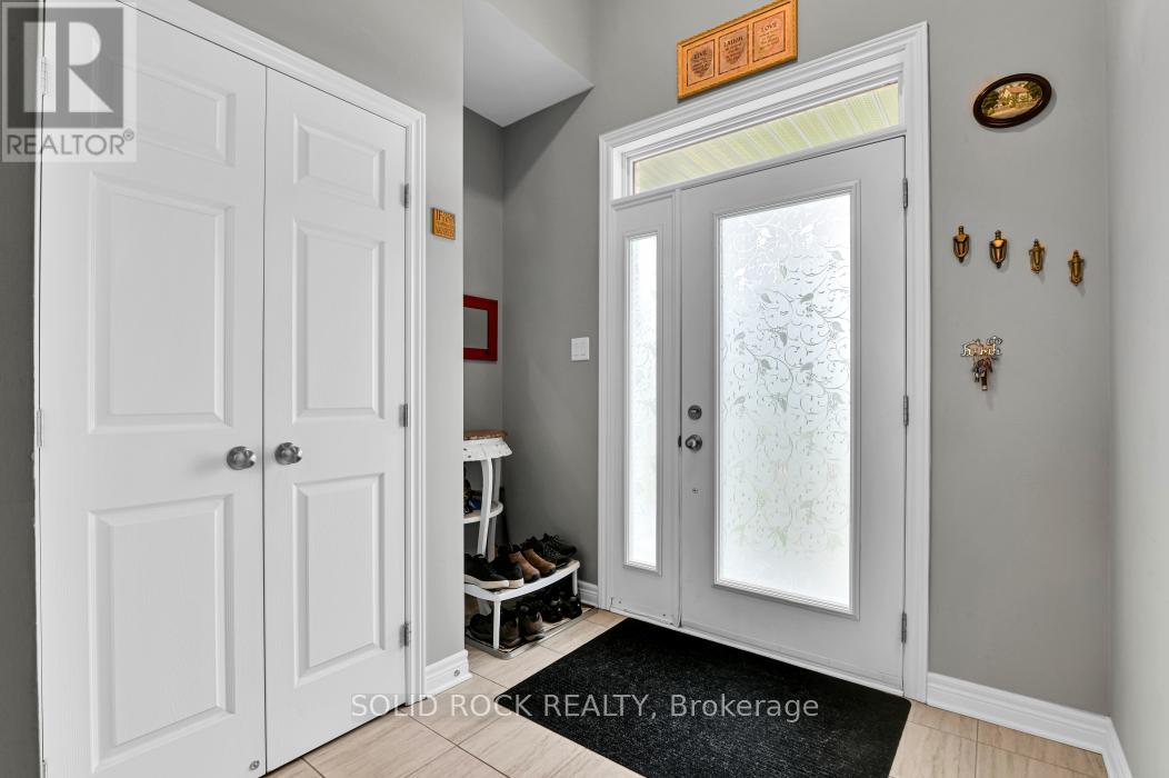 29 Mcphail Road, Carleton Place, Ontario  K7C 0P6 - Photo 4 - X12188531