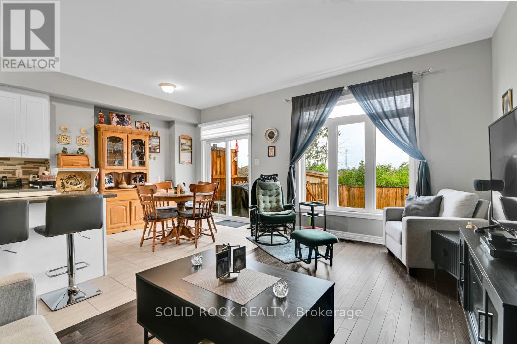 29 Mcphail Road, Carleton Place, Ontario  K7C 0P6 - Photo 8 - X12188531