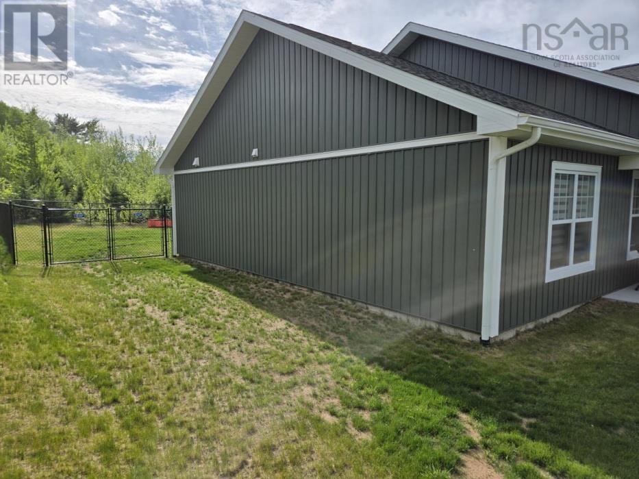 Property at 1475 Milena image 4