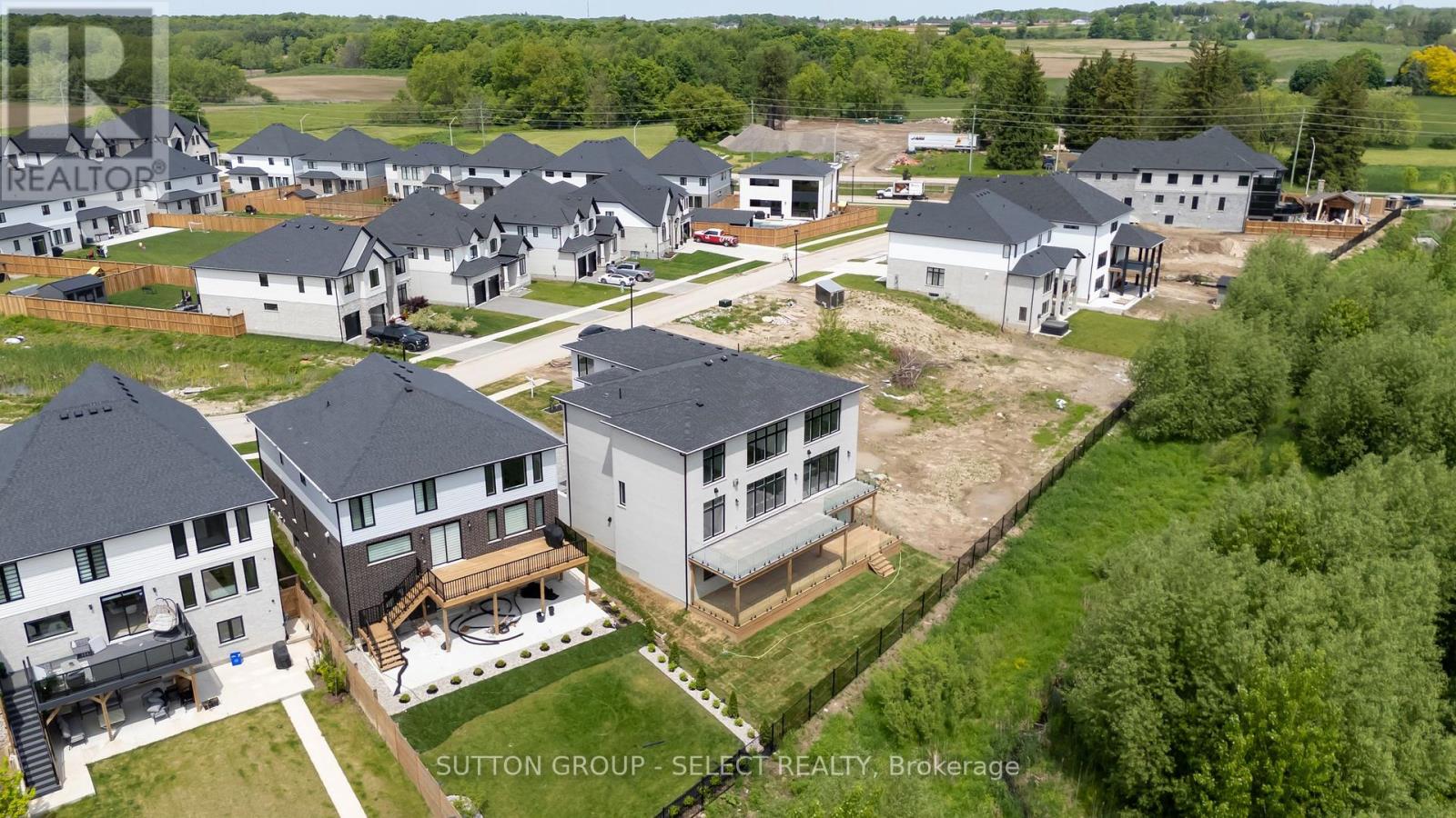 7128 Silver Creek Circle, London South (South V), Ontario  N6P 0G9 - Photo 41 - X12163960