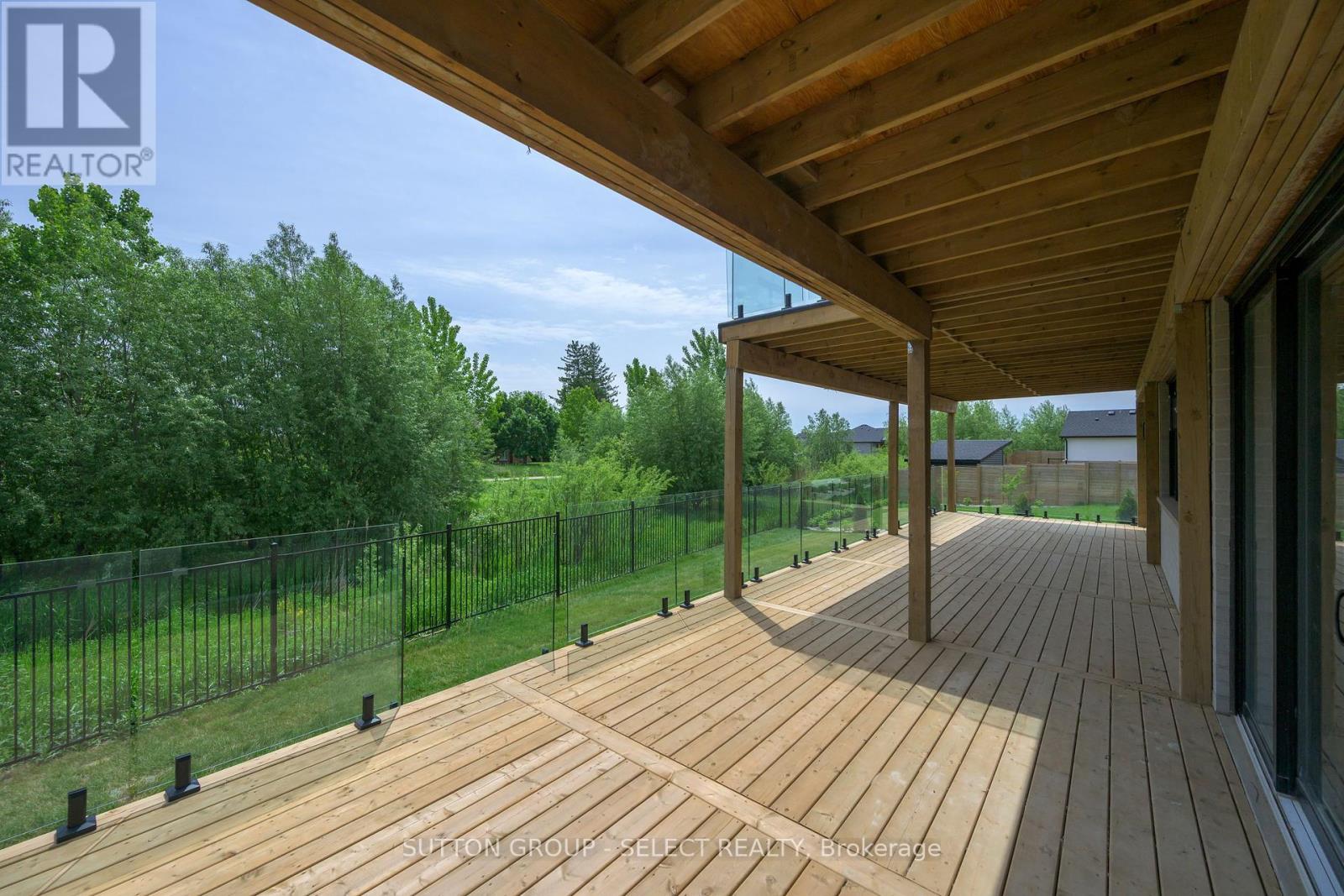 7128 Silver Creek Circle, London South (South V), Ontario  N6P 0G9 - Photo 46 - X12163960
