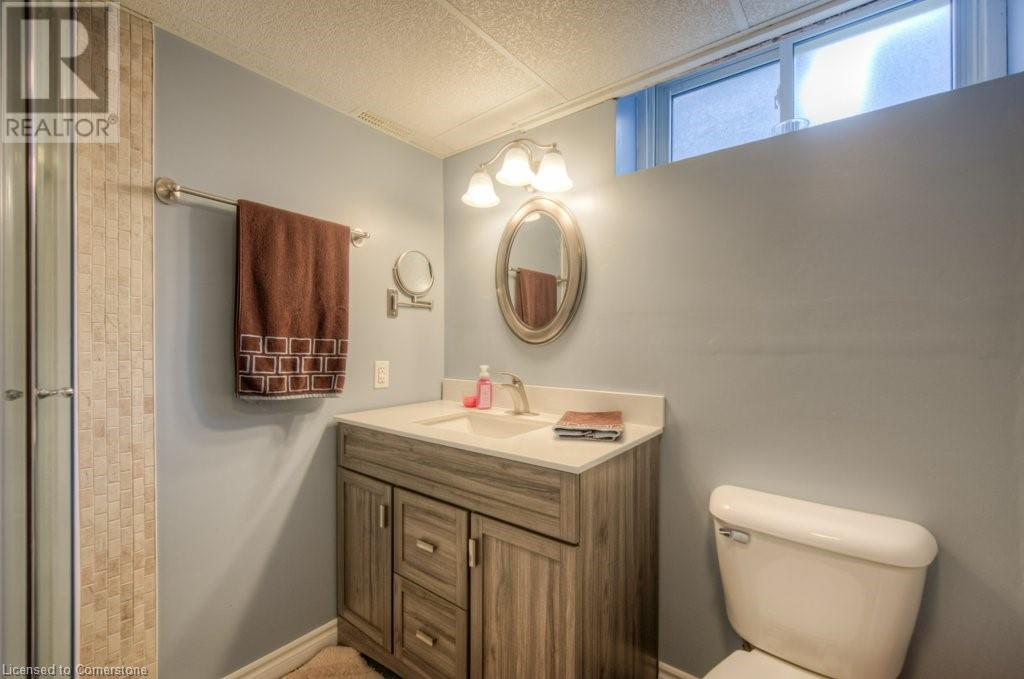 18 Renwick Avenue, Cambridge, Ontario  N3C 2T6 - Photo 16 - 40733067