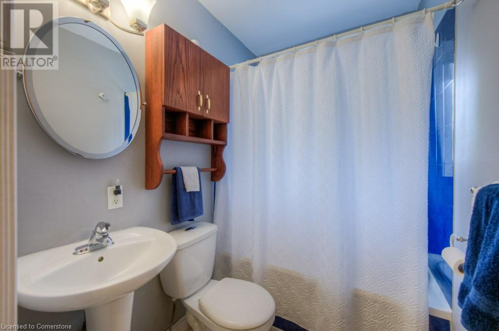 Property at 18 RENWICK Avenue image 4