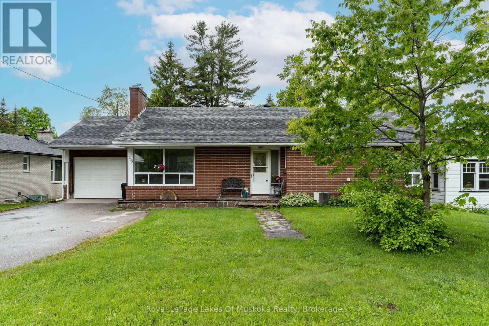 555 SARAH STREET N, Gravenhurst, Ontario
