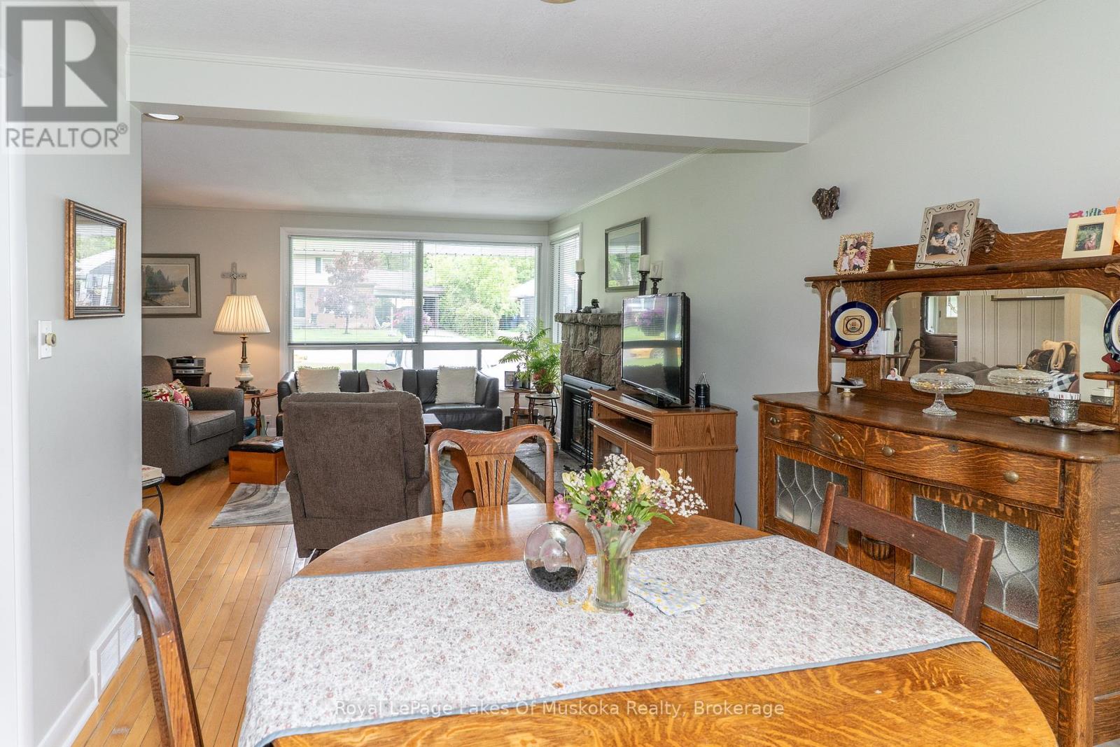 555 Sarah Street N, Gravenhurst, Ontario  P1P 1E9 - Photo 13 - X12188398