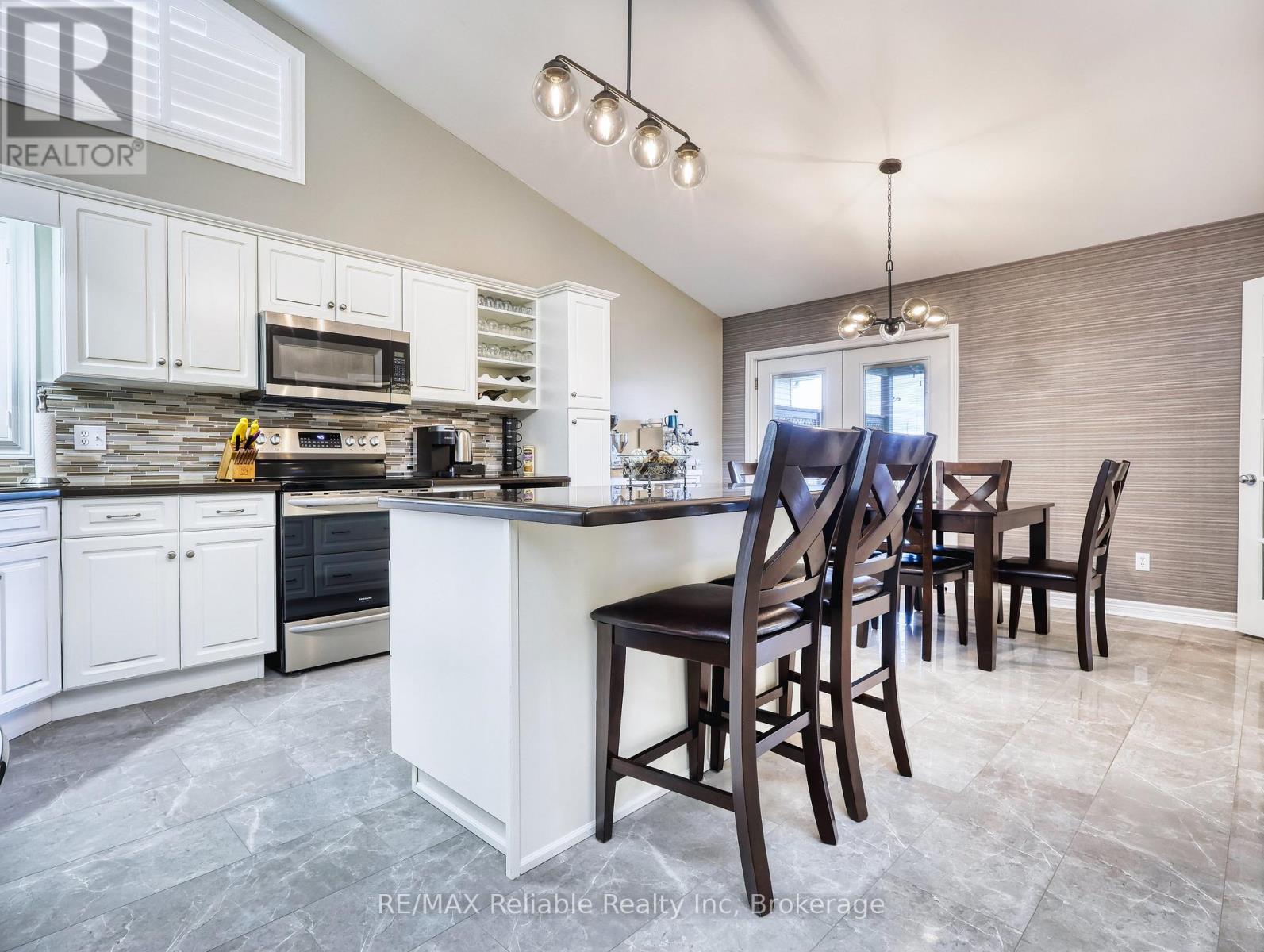 3 Montrose Street, St. Catharines, Ontario L2S 4A6 - Photo 11 - X12188401