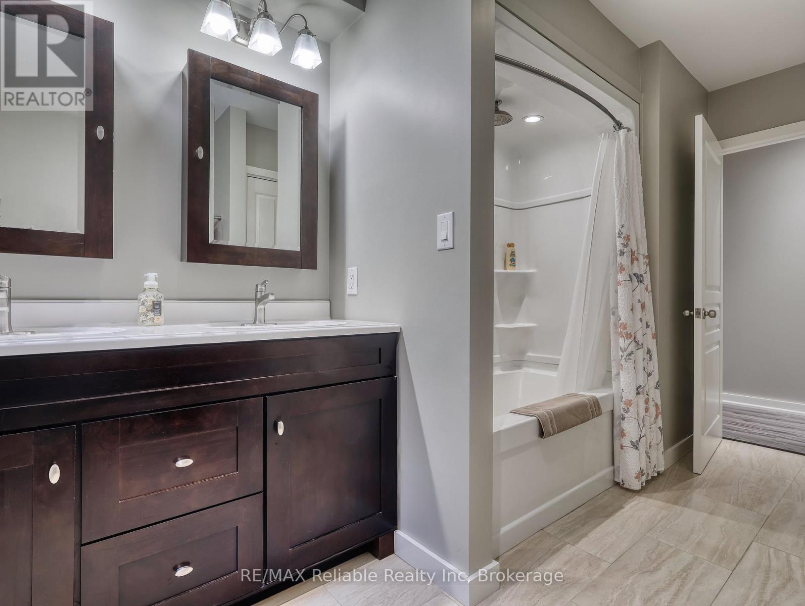 3 Montrose Street, St. Catharines, Ontario L2S 4A6 - Photo 24 - X12188401