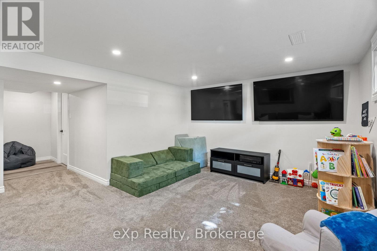 169 Mowat Street, Stratford, Ontario  N5A 2C2 - Photo 35 - X12188456