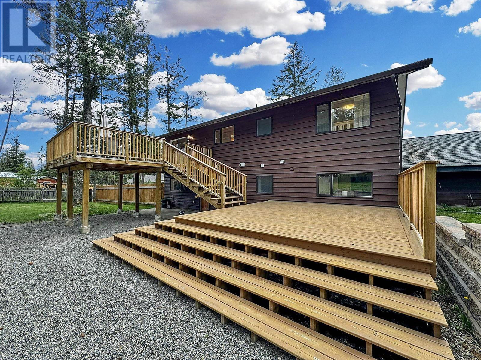5023 Block Drive, 108 Mile Ranch, British Columbia  V0K 2Z0 - Photo 5 - R3009590