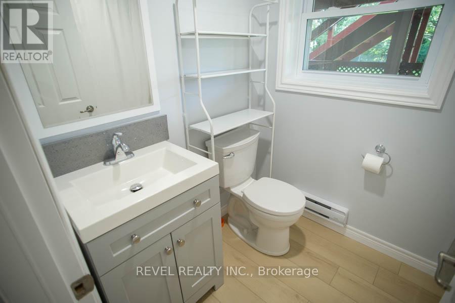 415 Chatham Street, Brantford, Ontario  N3S 4J4 - Photo 27 - X12188286