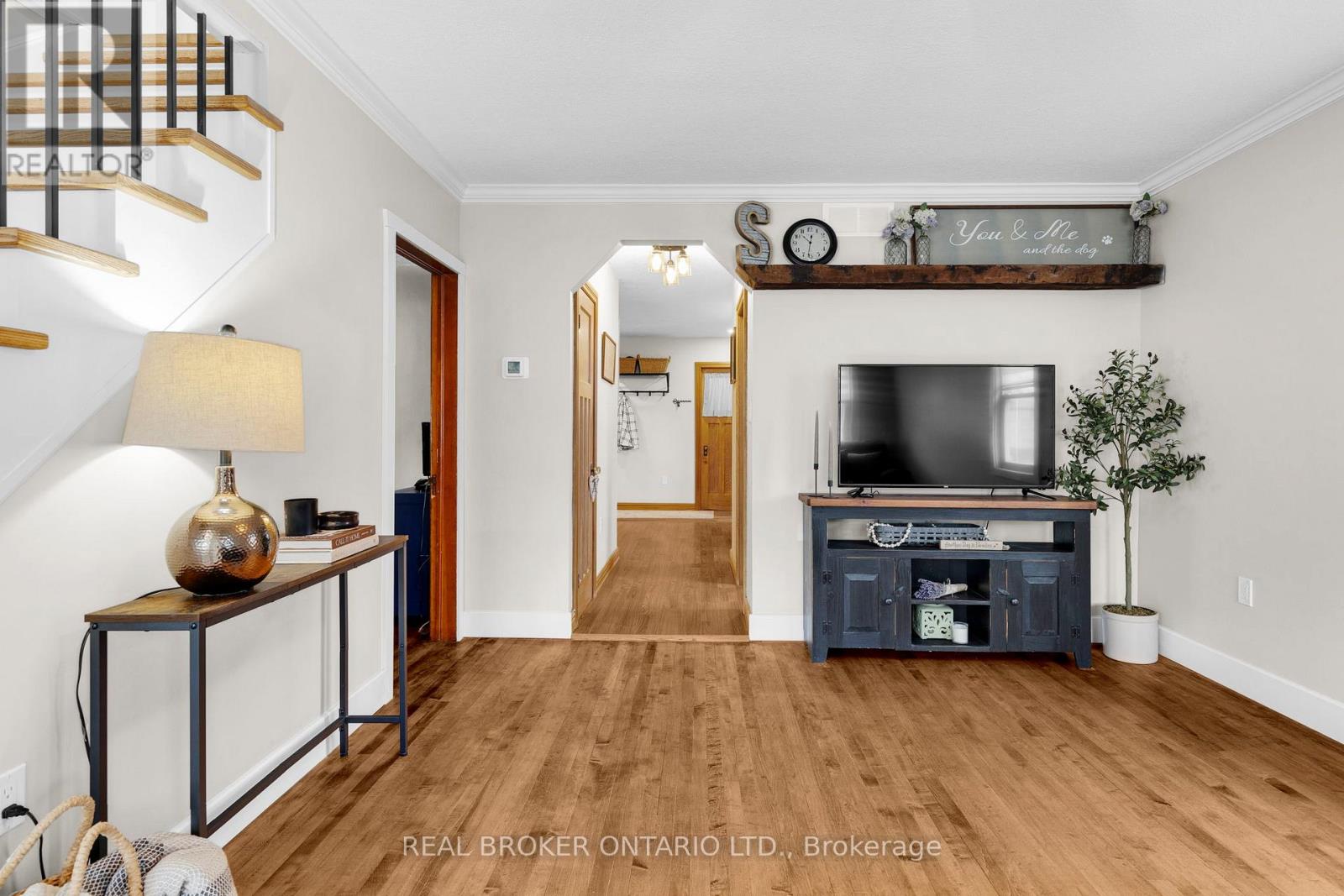 169 Winstanley Street, North Perth (Monkton), Ontario  N0K 1N0 - Photo 8 - X12188287