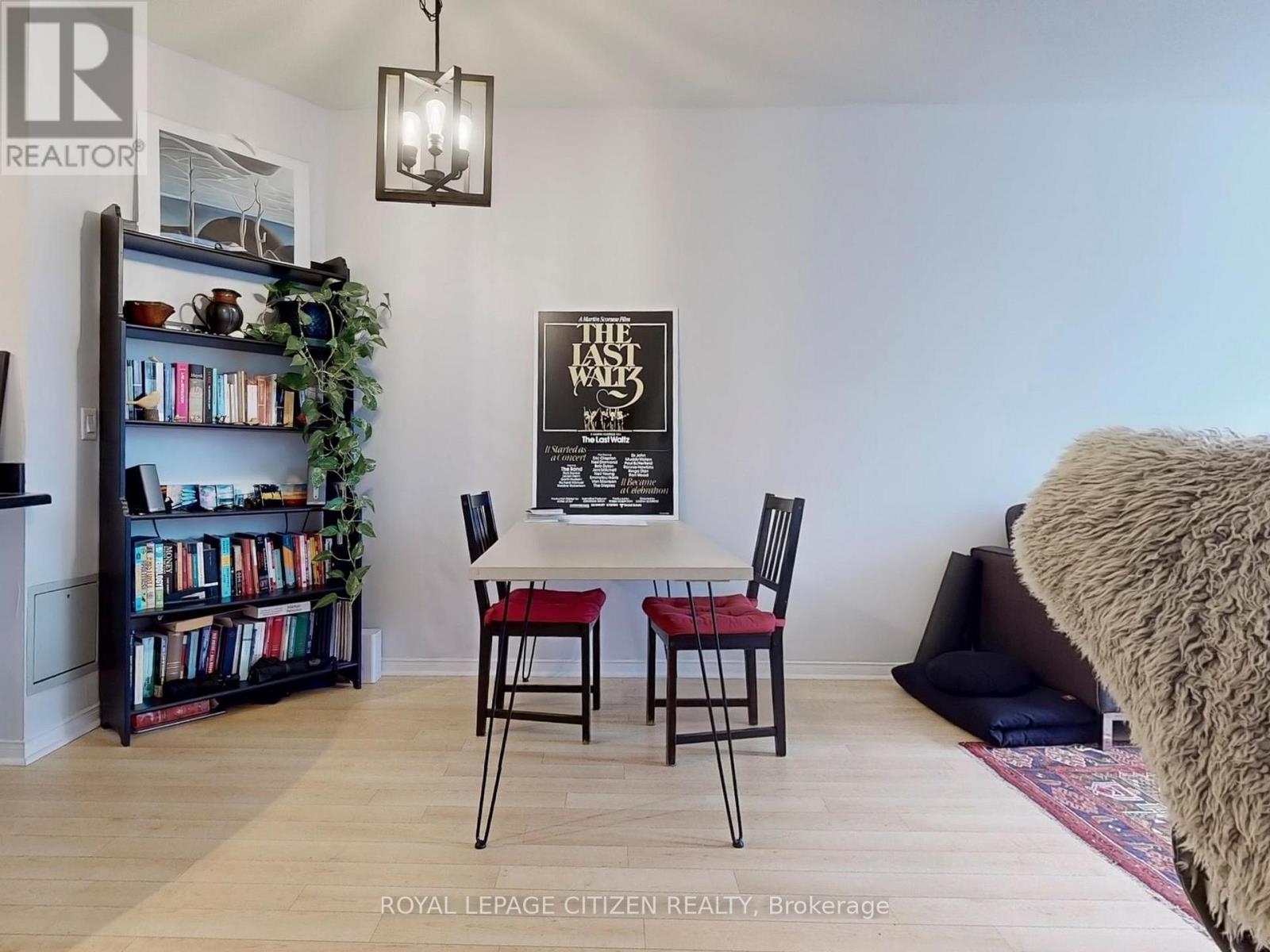 302 - 555 Yonge Street, Toronto, Ontario  M4Y 3A6 - Photo 8 - C12188375
