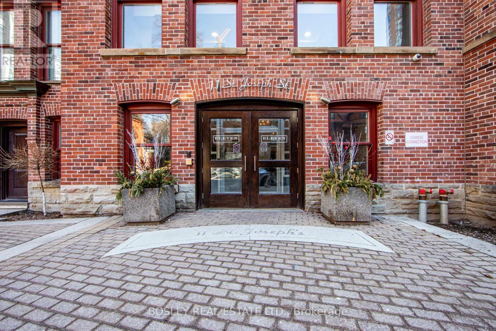 1407 - 11 St Joseph Street, Toronto, Ontario  M4Y 3G4 - Photo 1 - C12188400