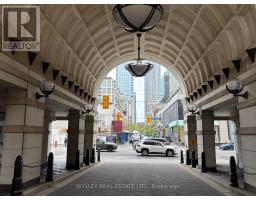603 - 38 AVENUE ROAD, Toronto, Ontario