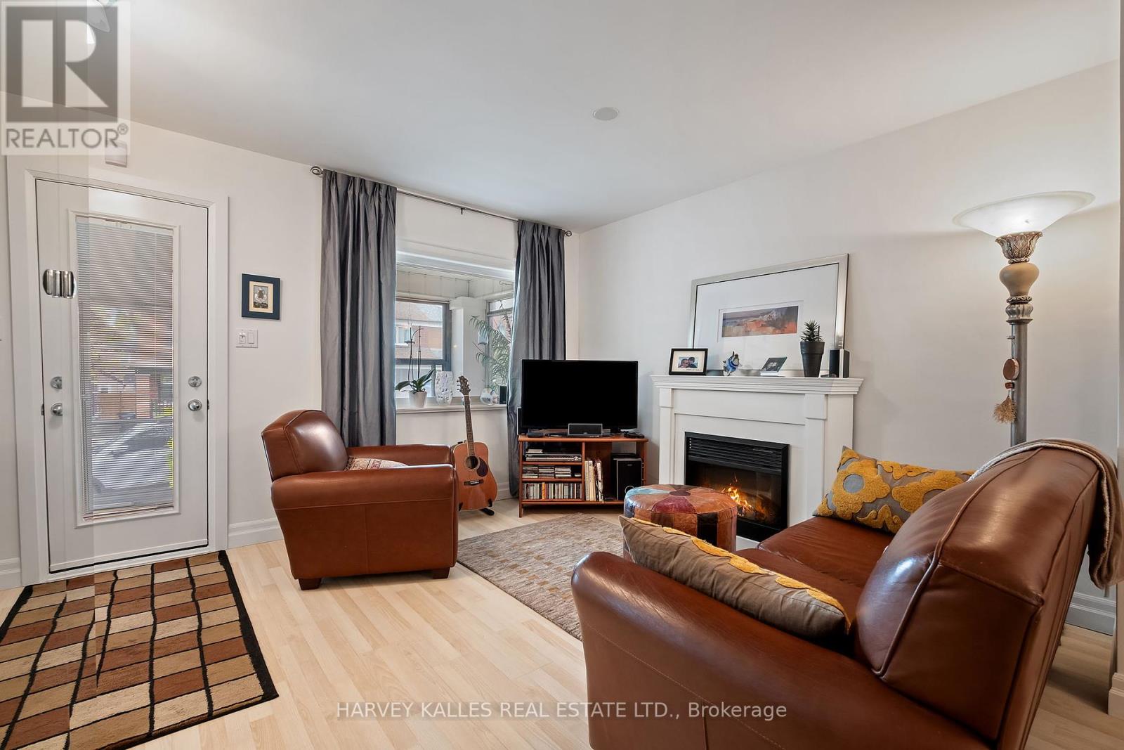 291 Arlington Avenue, Toronto, Ontario  M6C 2Z8 - Photo 3 - C12188427