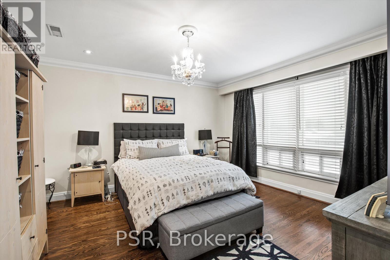70 Ridelle Avenue, Toronto (Forest Hill North), Ontario  M6B 1J3 - Photo 15 - C12188430