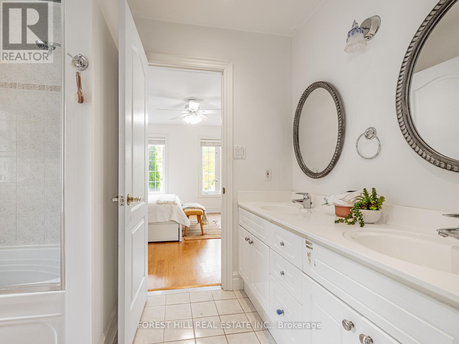211 Byng Avenue, Toronto, Ontario  M2N 4L2 - Photo 21 - C12188449