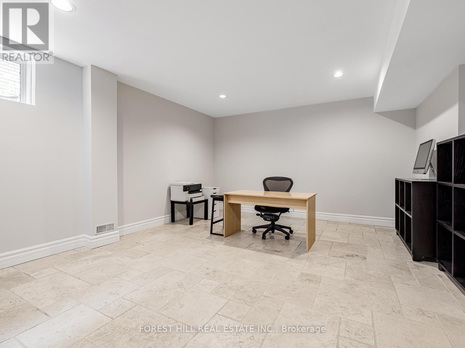 211 Byng Avenue, Toronto, Ontario  M2N 4L2 - Photo 27 - C12188449