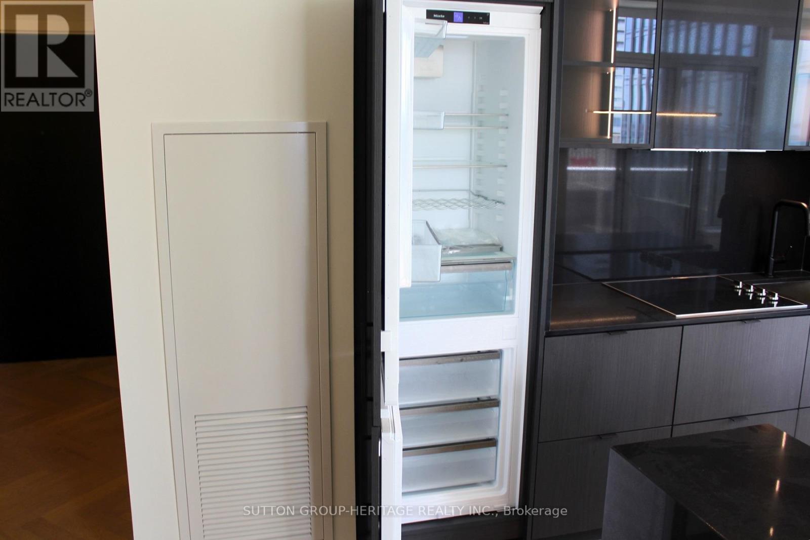 4507 - 11 Yorkville Avenue, Toronto, Ontario  M4W 0B7 - Photo 7 - C12188553