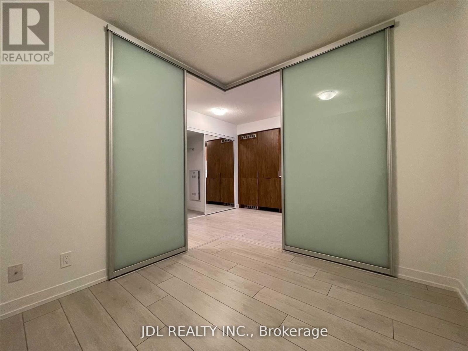 301 - 60 Shuter Street, Toronto, Ontario  M5B 0B7 - Photo 13 - C12188555