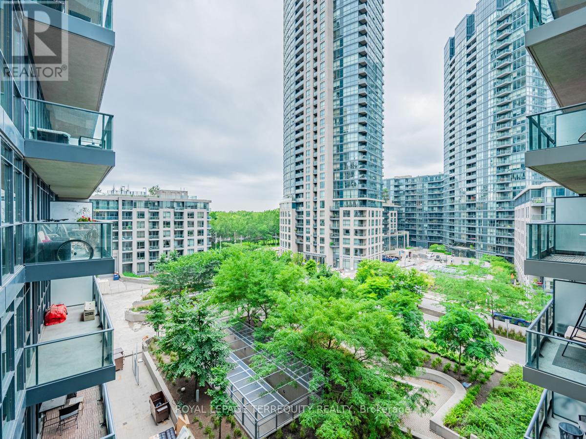 658 - 209 Fort York Boulevard, Toronto, Ontario  M5V 4A1 - Photo 15 - C12188560