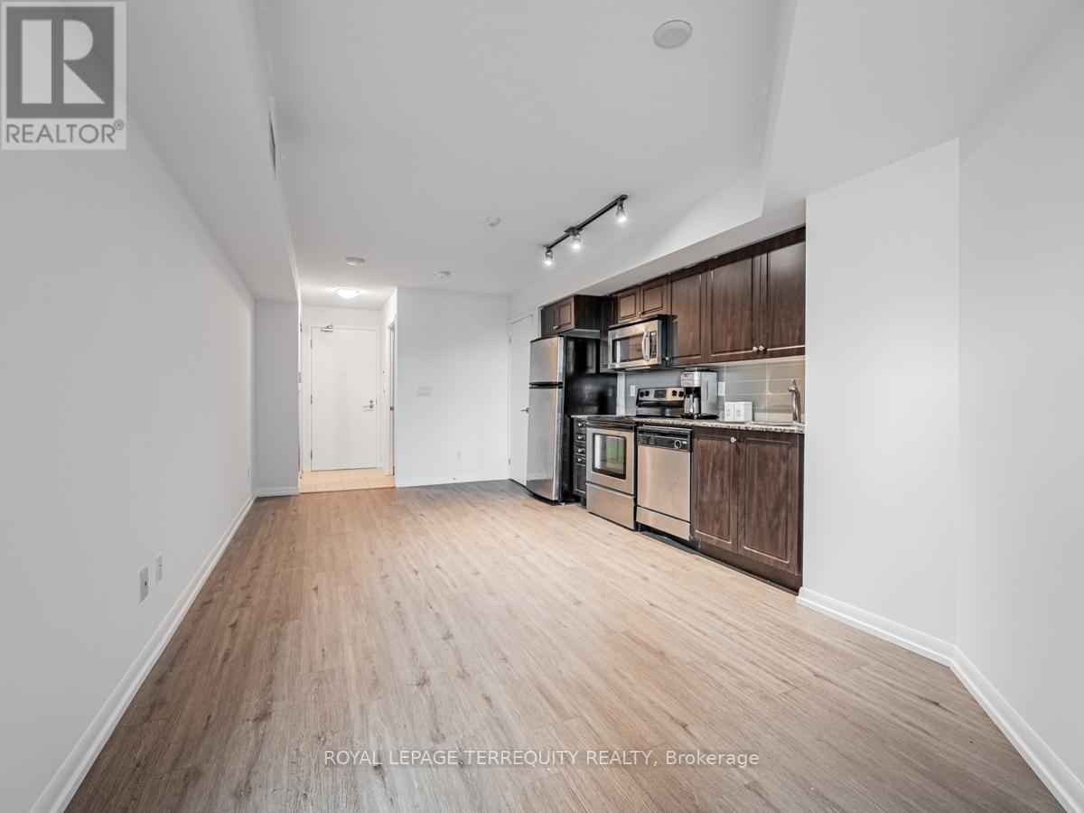 658 - 209 Fort York Boulevard, Toronto, Ontario  M5V 4A1 - Photo 4 - C12188560