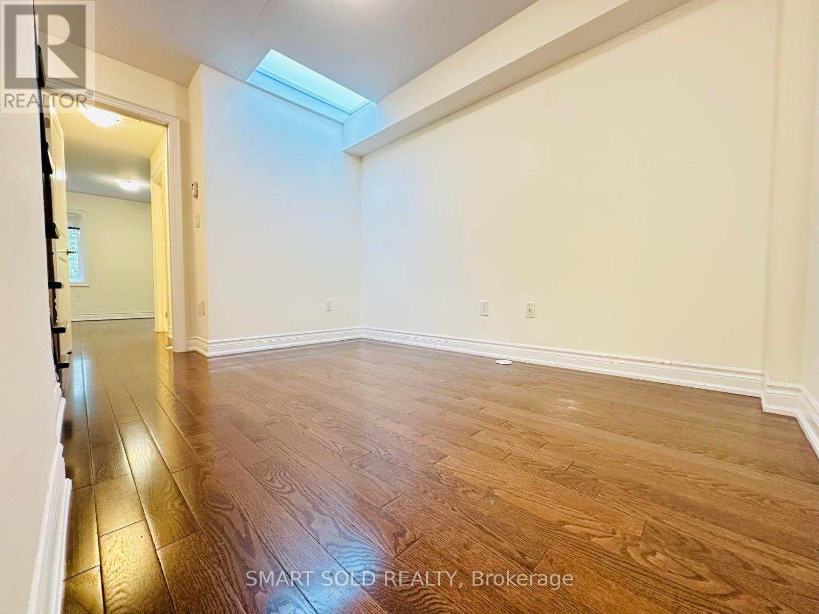 3 - 10 Hargrave Lane, Toronto, Ontario  M4N 0A4 - Photo 13 - C12188570