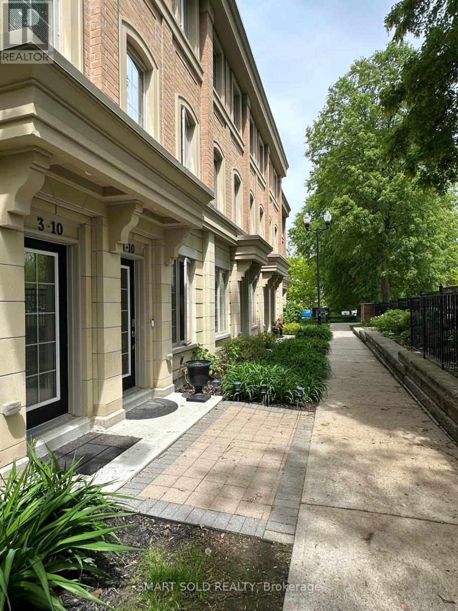 3 - 10 Hargrave Lane, Toronto, Ontario  M4N 0A4 - Photo 2 - C12188570