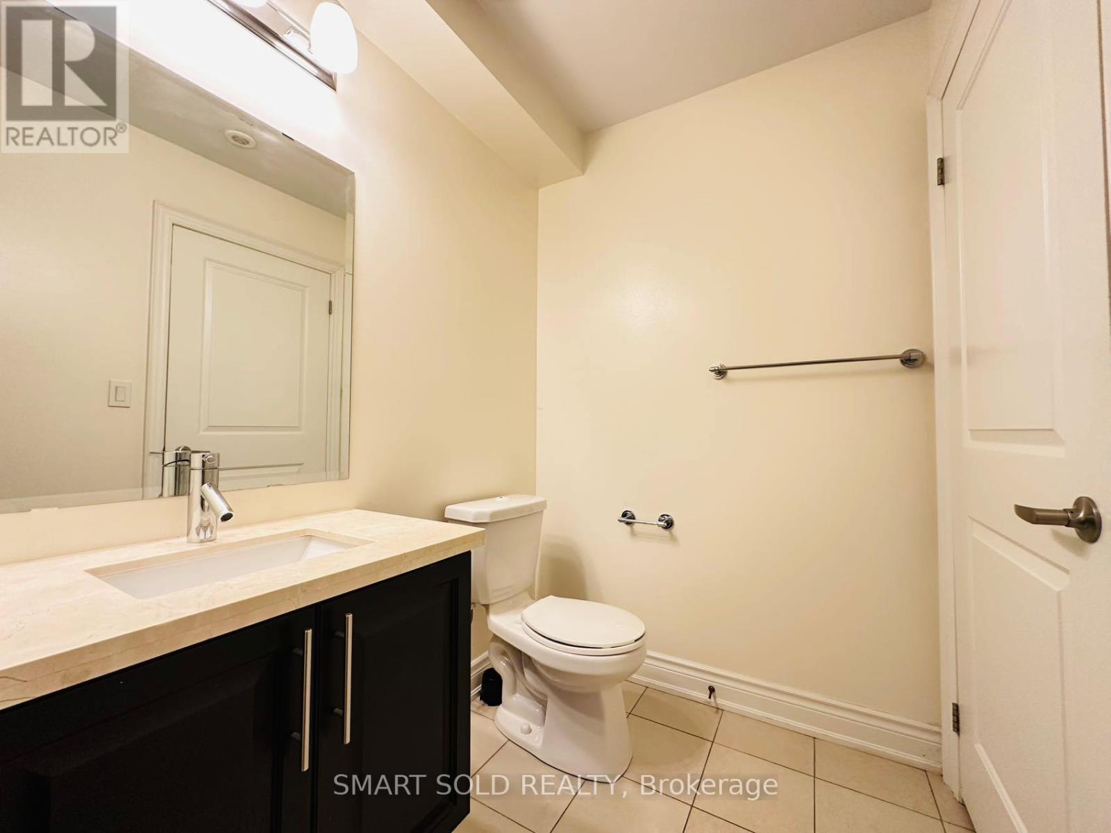 3 - 10 Hargrave Lane, Toronto, Ontario  M4N 0A4 - Photo 22 - C12188570