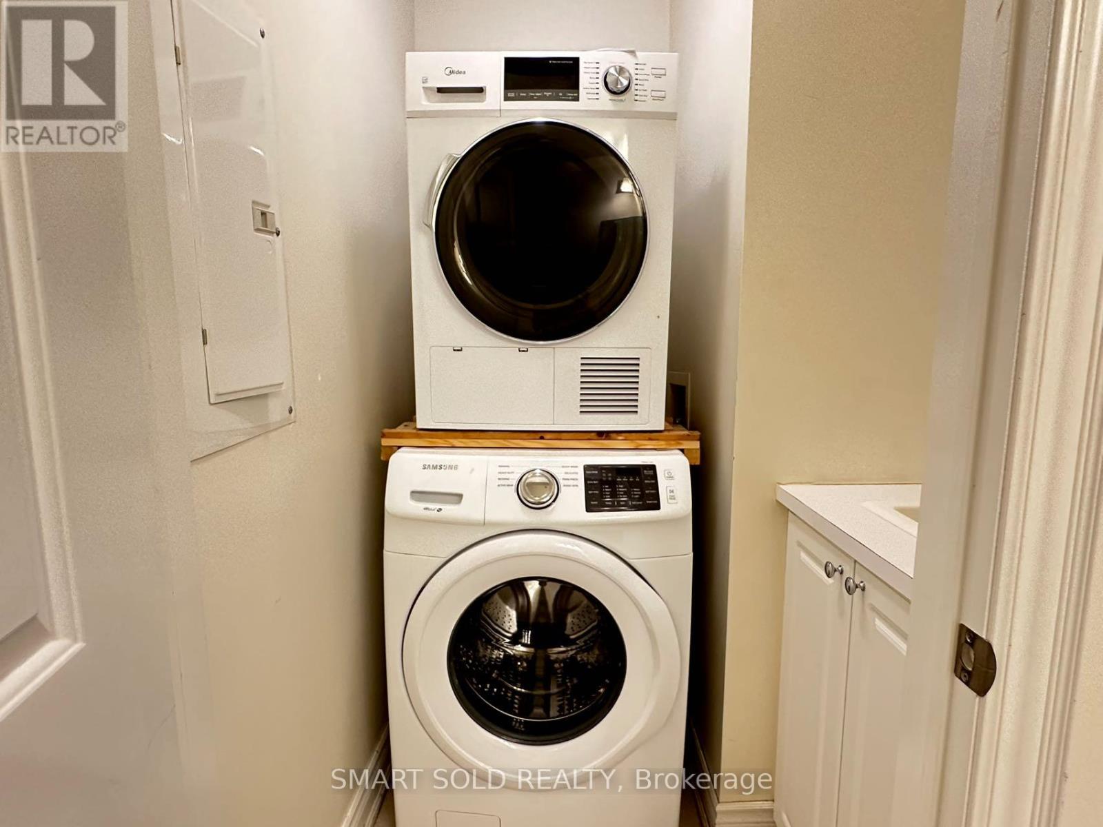 3 - 10 Hargrave Lane, Toronto, Ontario  M4N 0A4 - Photo 23 - C12188570
