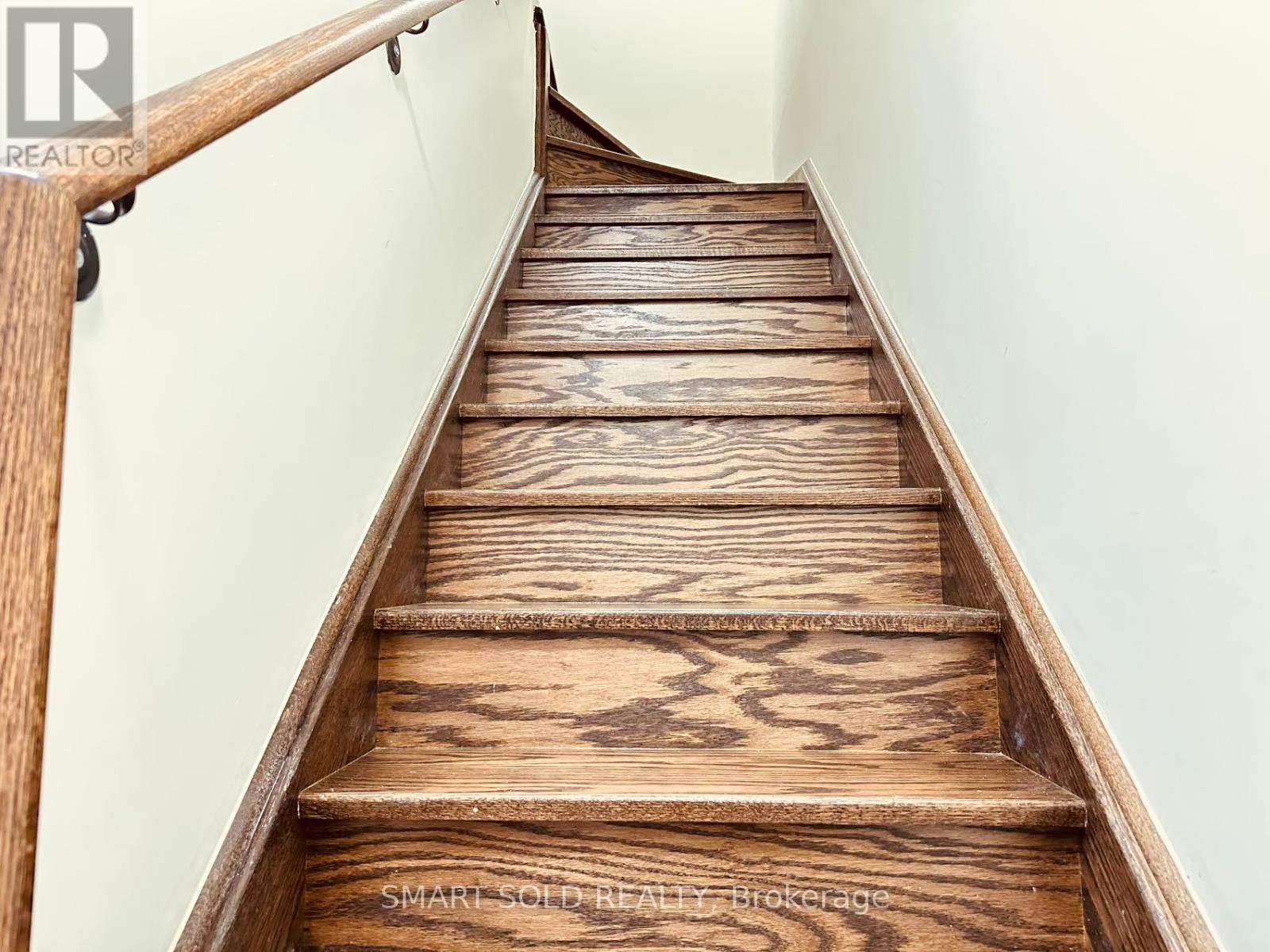 3 - 10 Hargrave Lane, Toronto, Ontario  M4N 0A4 - Photo 6 - C12188570