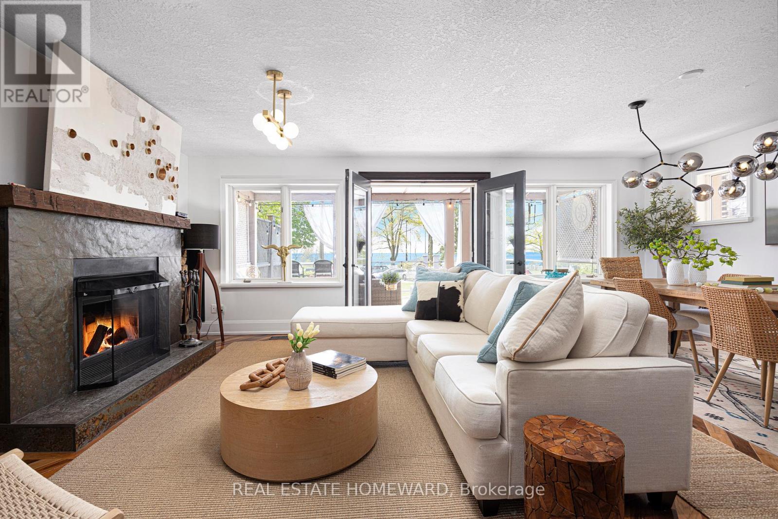 2 Park Avenue, Toronto, Ontario  M4E 1B6 - Photo 13 - E12188457