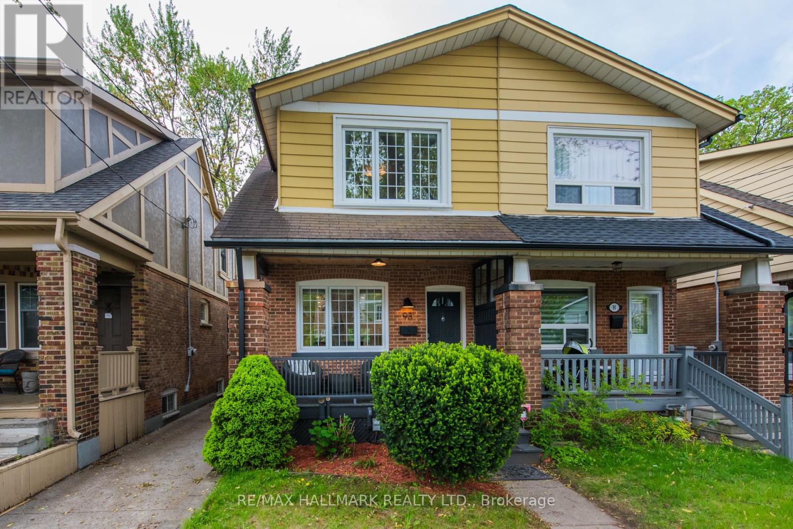 93 WOLVERLEIGH BOULEVARD, Toronto, Ontario