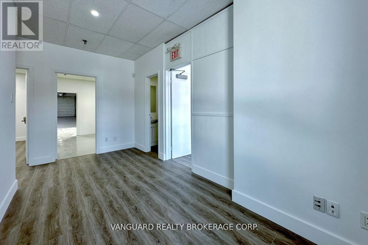 12 - 132 Jardin Drive, Vaughan, Ontario  L4K 1X9 - Photo 11 - N12188362