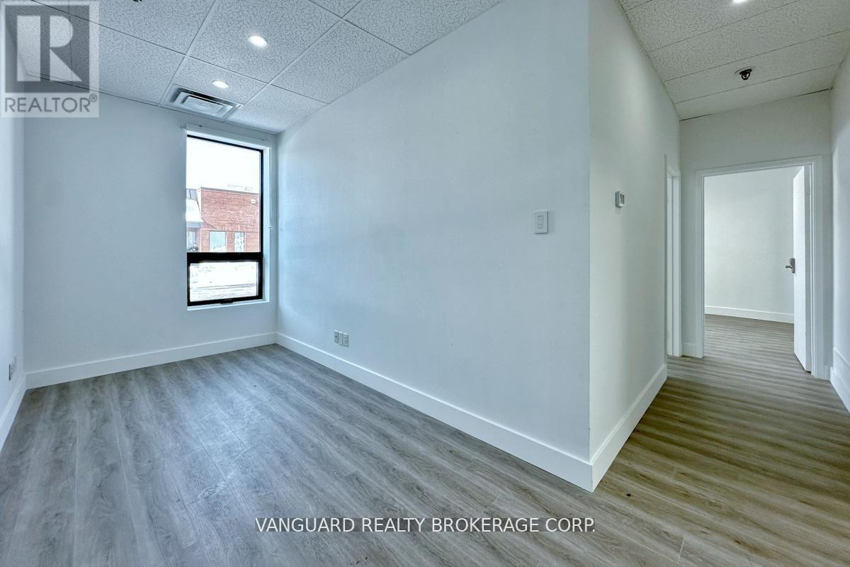 12 - 132 Jardin Drive, Vaughan, Ontario  L4K 1X9 - Photo 12 - N12188362