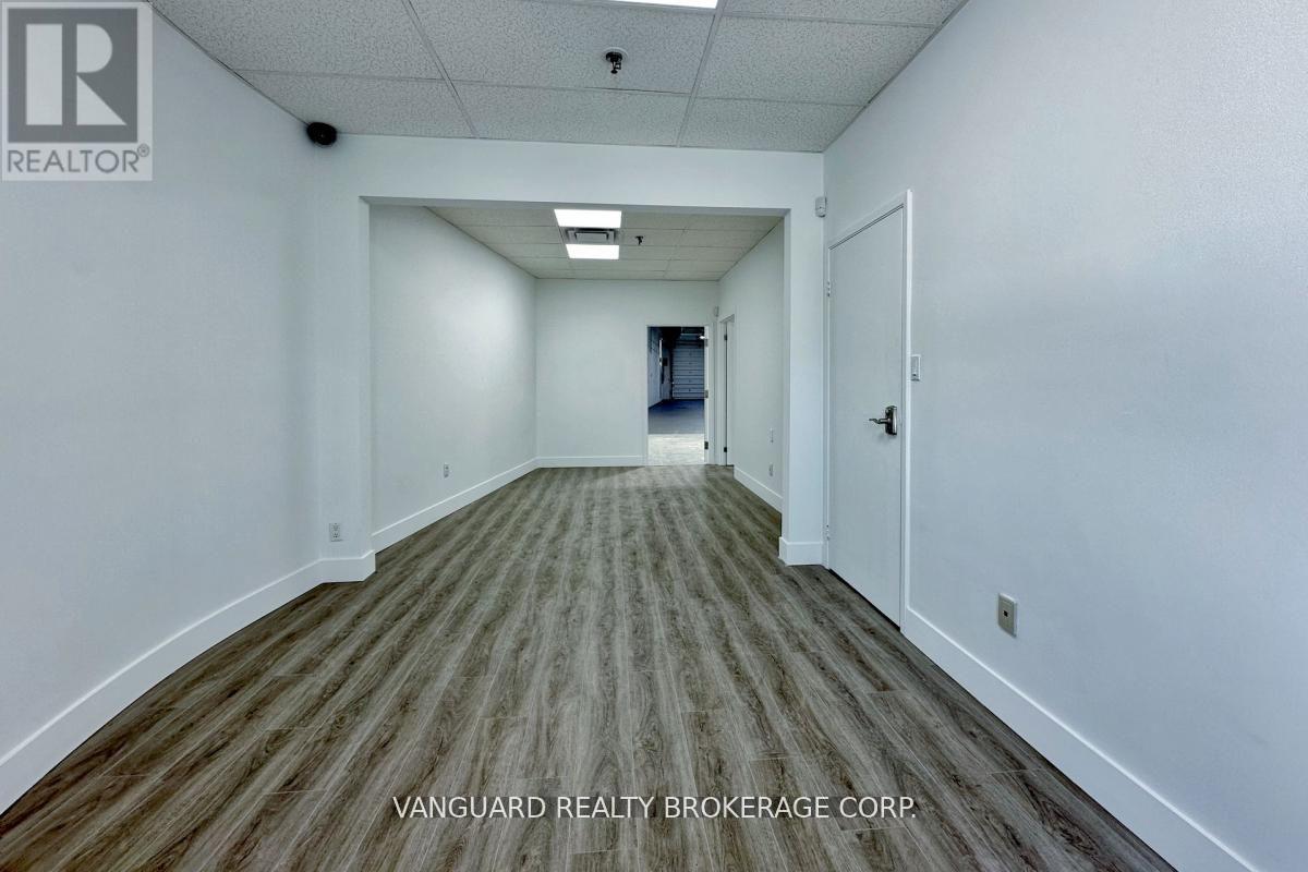 12 - 132 Jardin Drive, Vaughan, Ontario  L4K 1X9 - Photo 9 - N12188362
