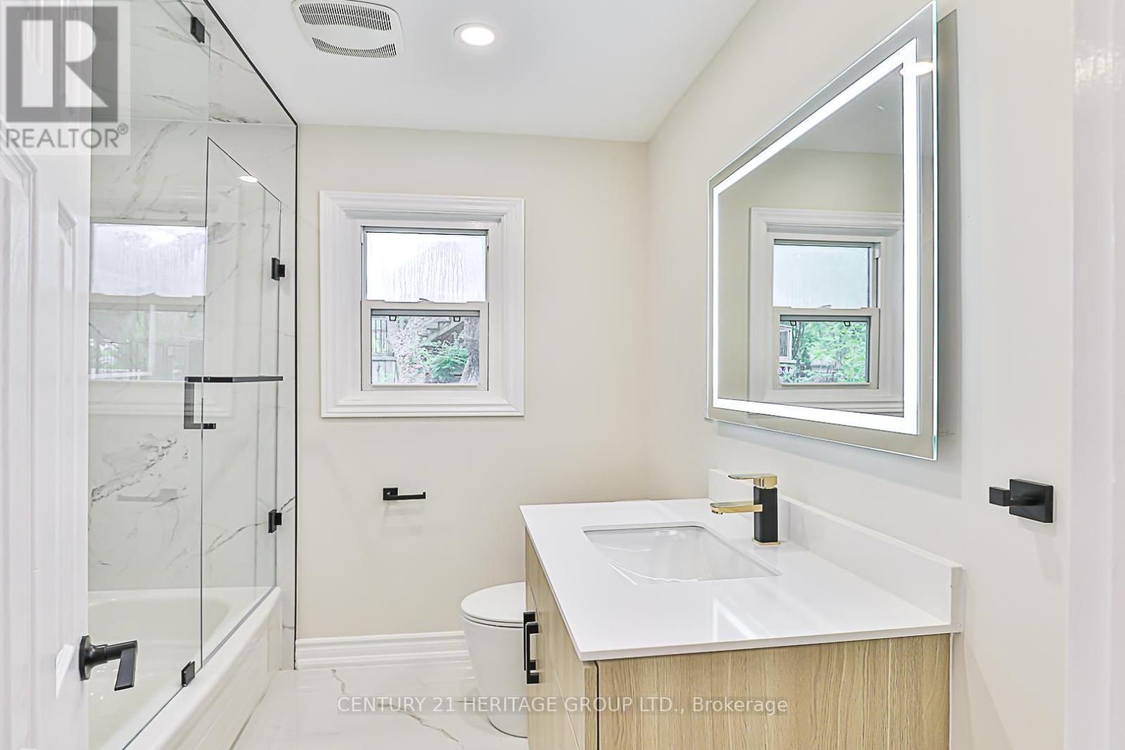 893 Srigley Street, Newmarket, Ontario  L3Y 1Y2 - Photo 8 - N12188367