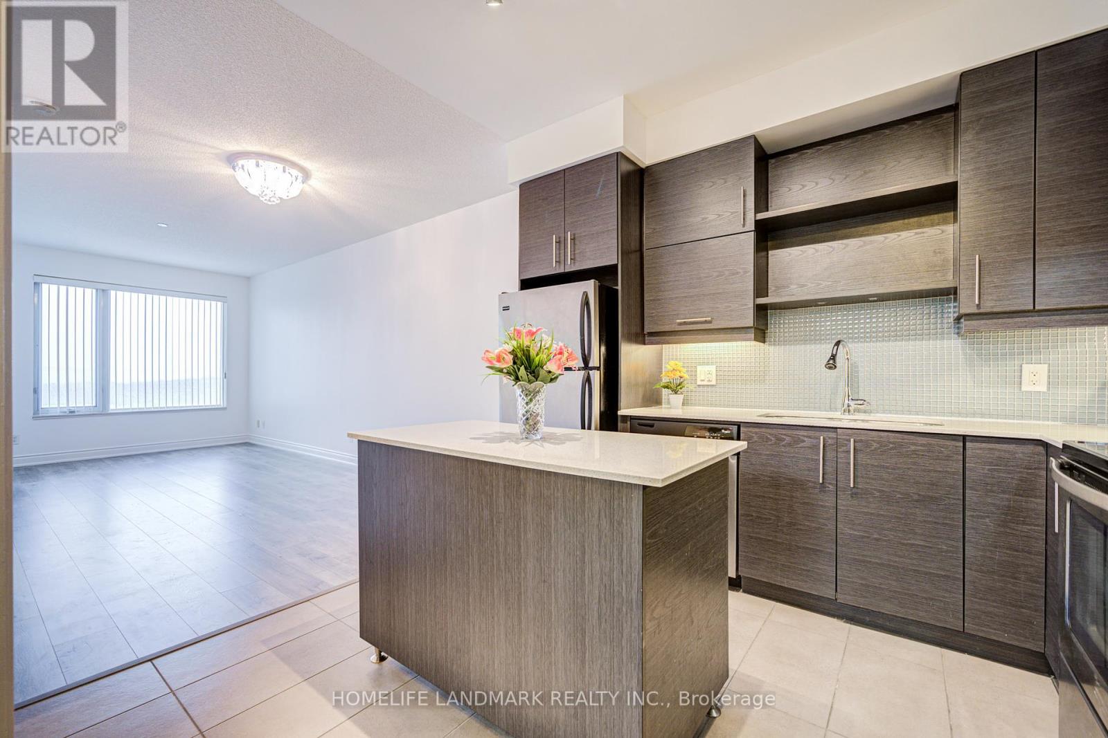1208 - 325 South Park Road, Markham, Ontario  L3T 0B8 - Photo 13 - N12188520