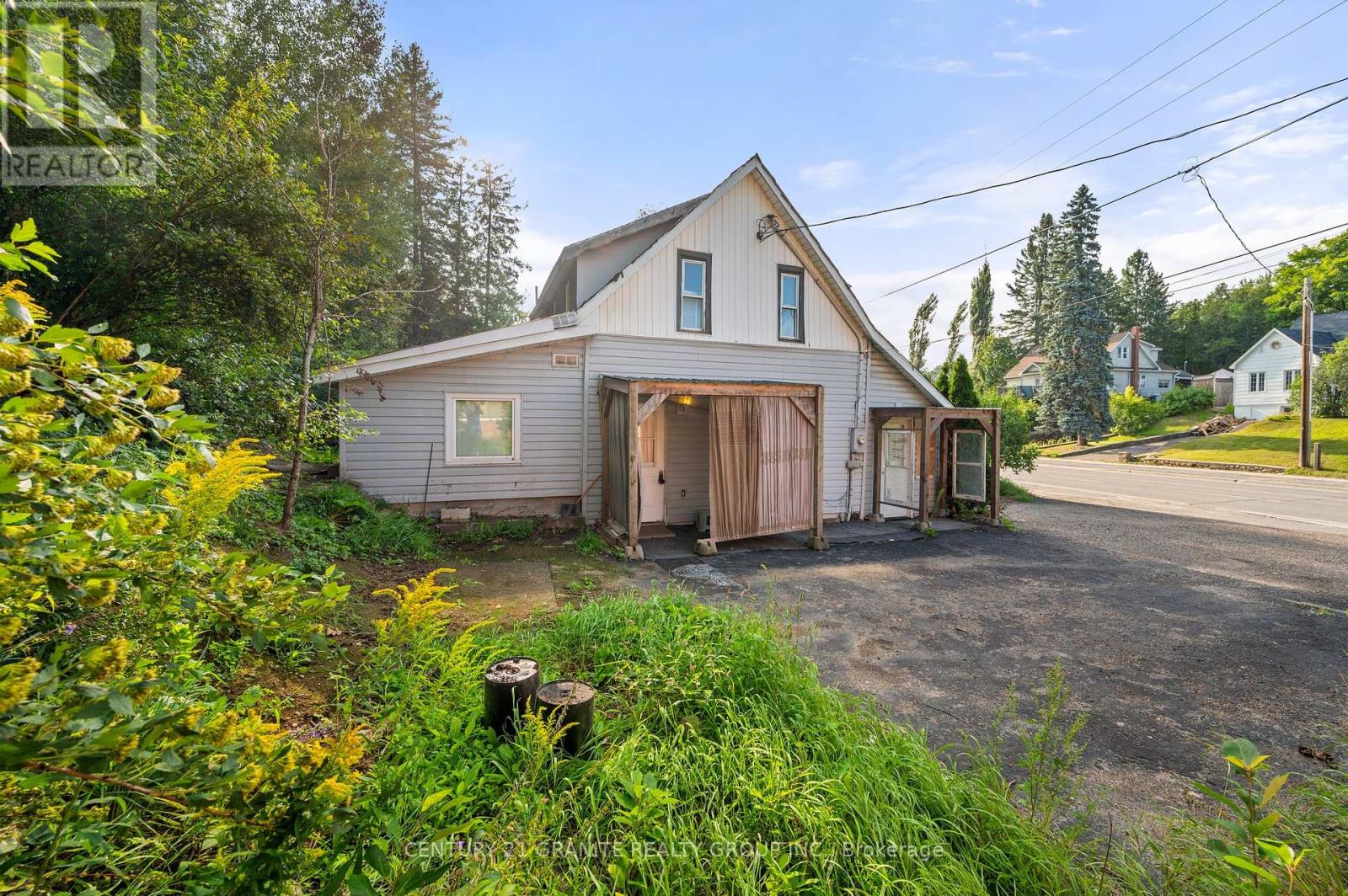 9 Monck Street, Bancroft (Bancroft Ward), Ontario  K0L 1C0 - Photo 2 - X12188592