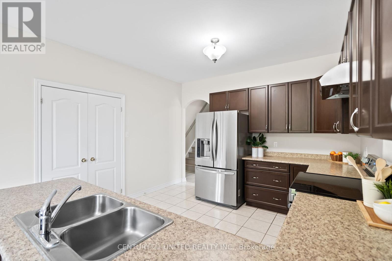 2538 Denure Drive, Peterborough West, Ontario  K9K 2T1 - Photo 12 - X12188627