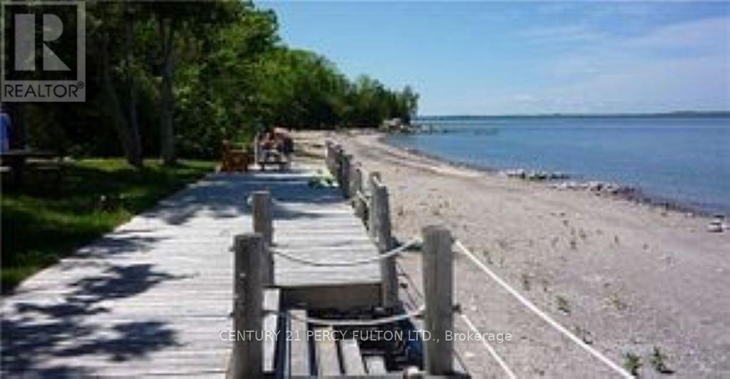 118 Nippissing Ridge Road, Tiny, Ontario  L9M 0H6 - Photo 3 - S12188412