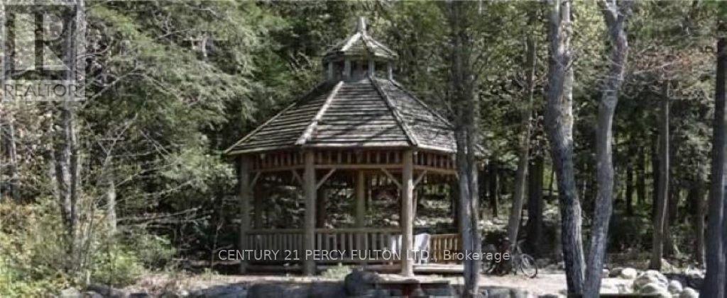 94 Nippissing Ridge Road, Tiny, Ontario  L9M 0H6 - Photo 4 - S12188429