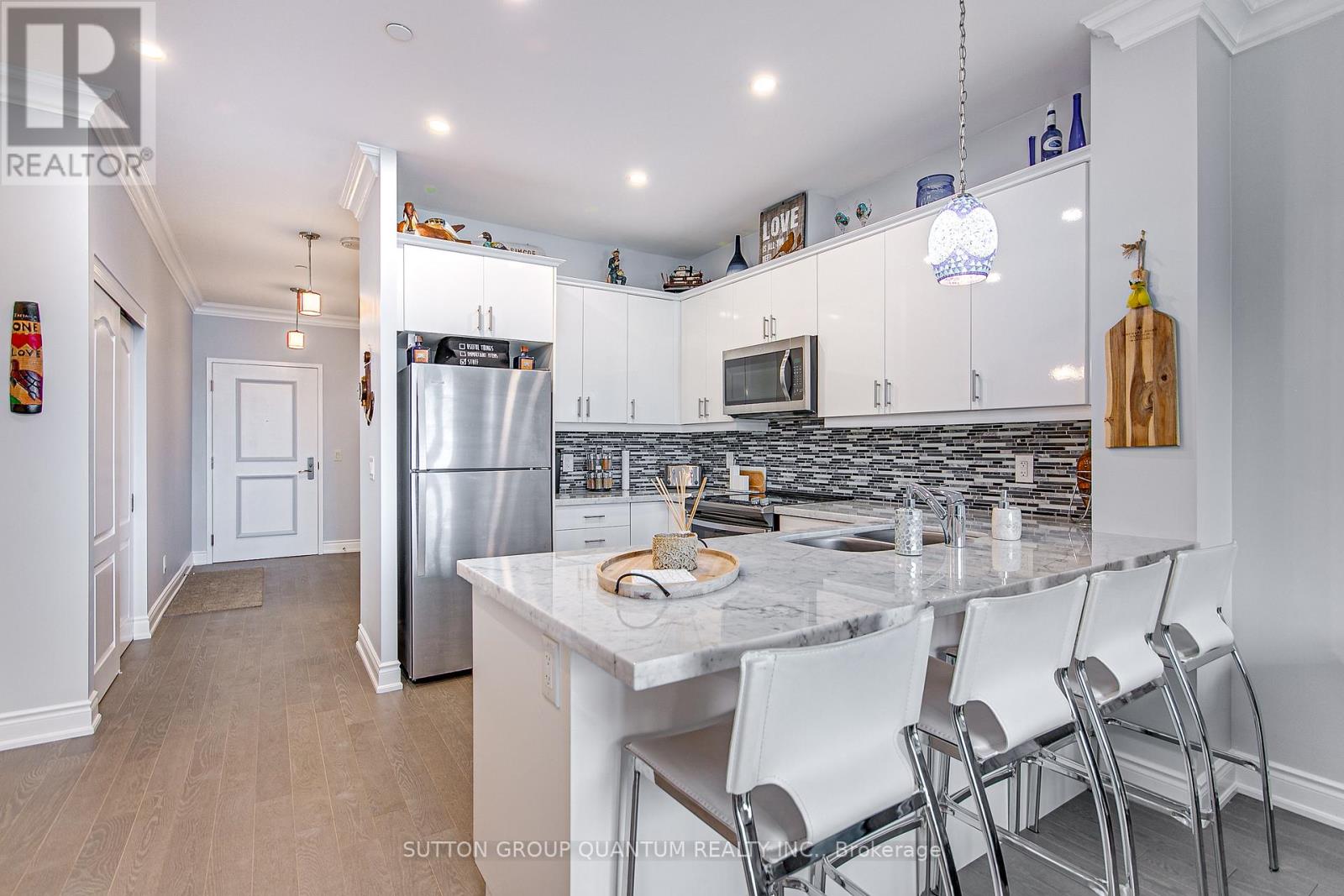301 - 90 Orchard Point Road, Orillia, Ontario  L3V 8K4 - Photo 10 - S12188470