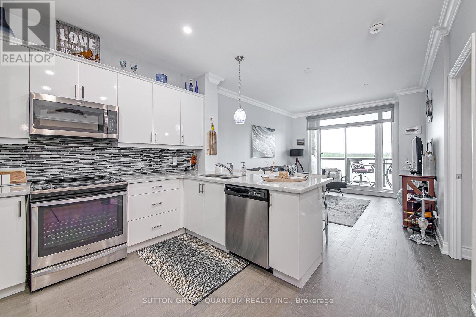 301 - 90 Orchard Point Road, Orillia, Ontario  L3V 8K4 - Photo 6 - S12188470