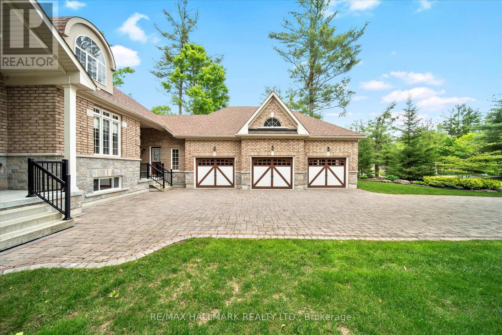 24 Diamond Valley Drive, Oro-Medonte, Ontario  L0L 2E0 - Photo 3 - S12188530