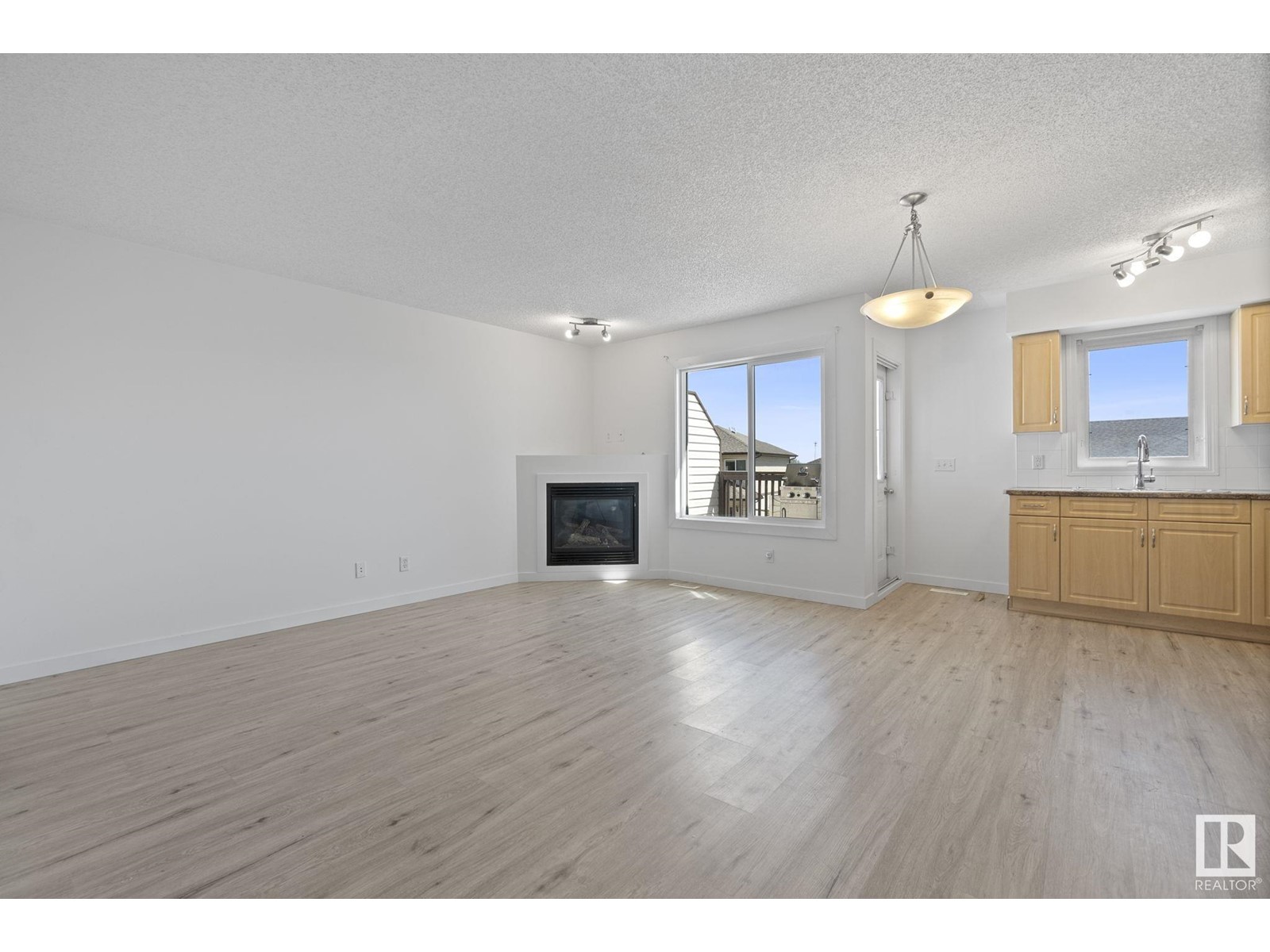 Property at #29 171 BRINTNELL BV NW image 5