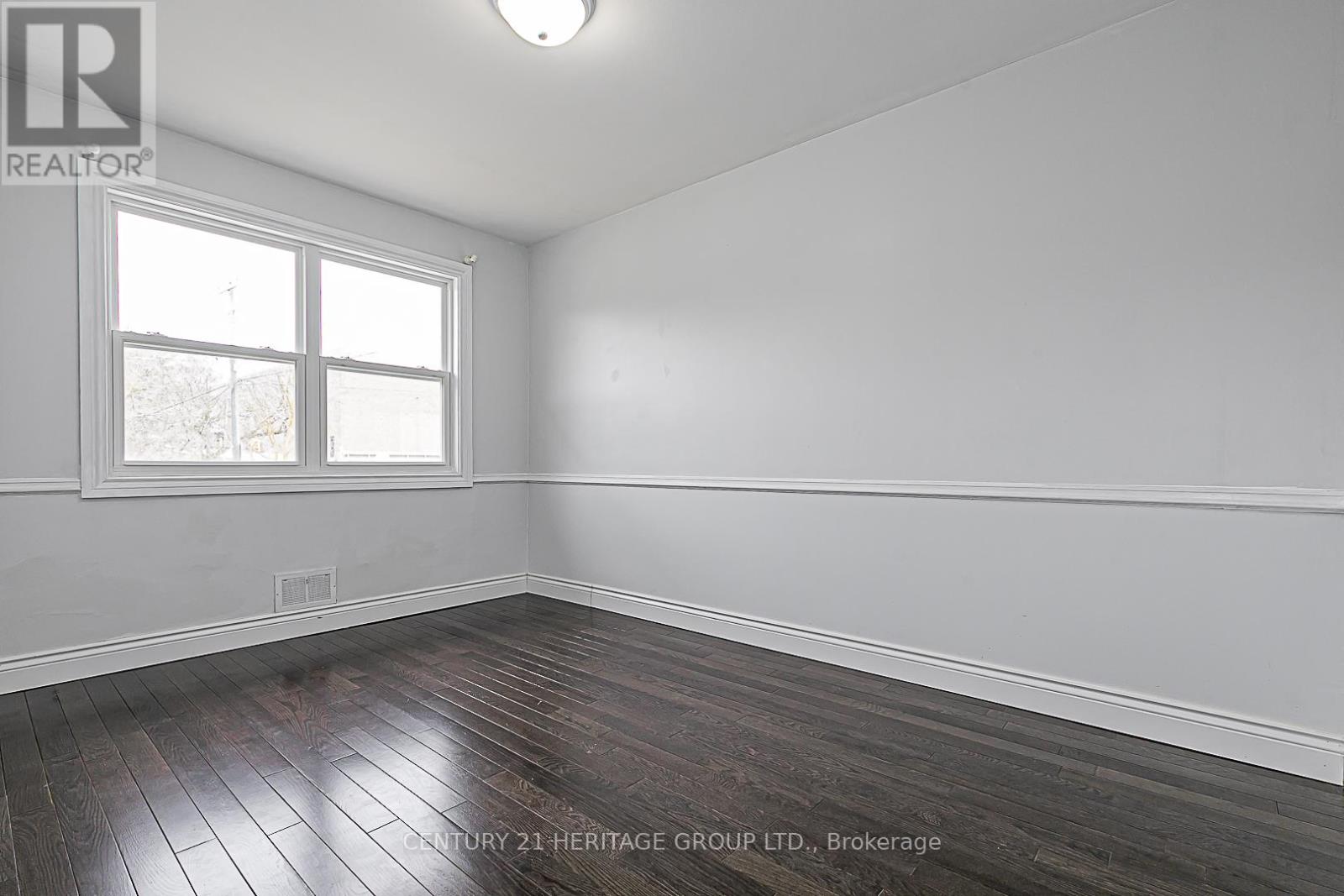 53 Wilstead Drive, Newmarket, Ontario  L3Y 4T8 - Photo 7 - N12076983