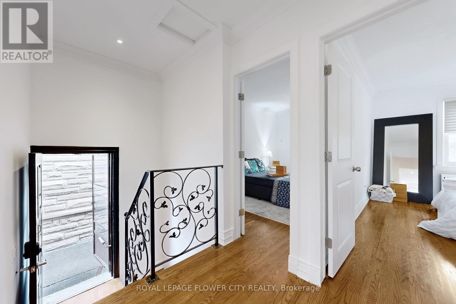 105 Livingstone Avenue, Toronto, Ontario  M6E 2L7 - Photo 13 - W12164232