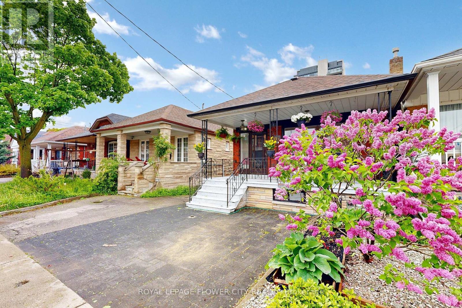 105 Livingstone Avenue, Toronto, Ontario  M6E 2L7 - Photo 2 - W12164232