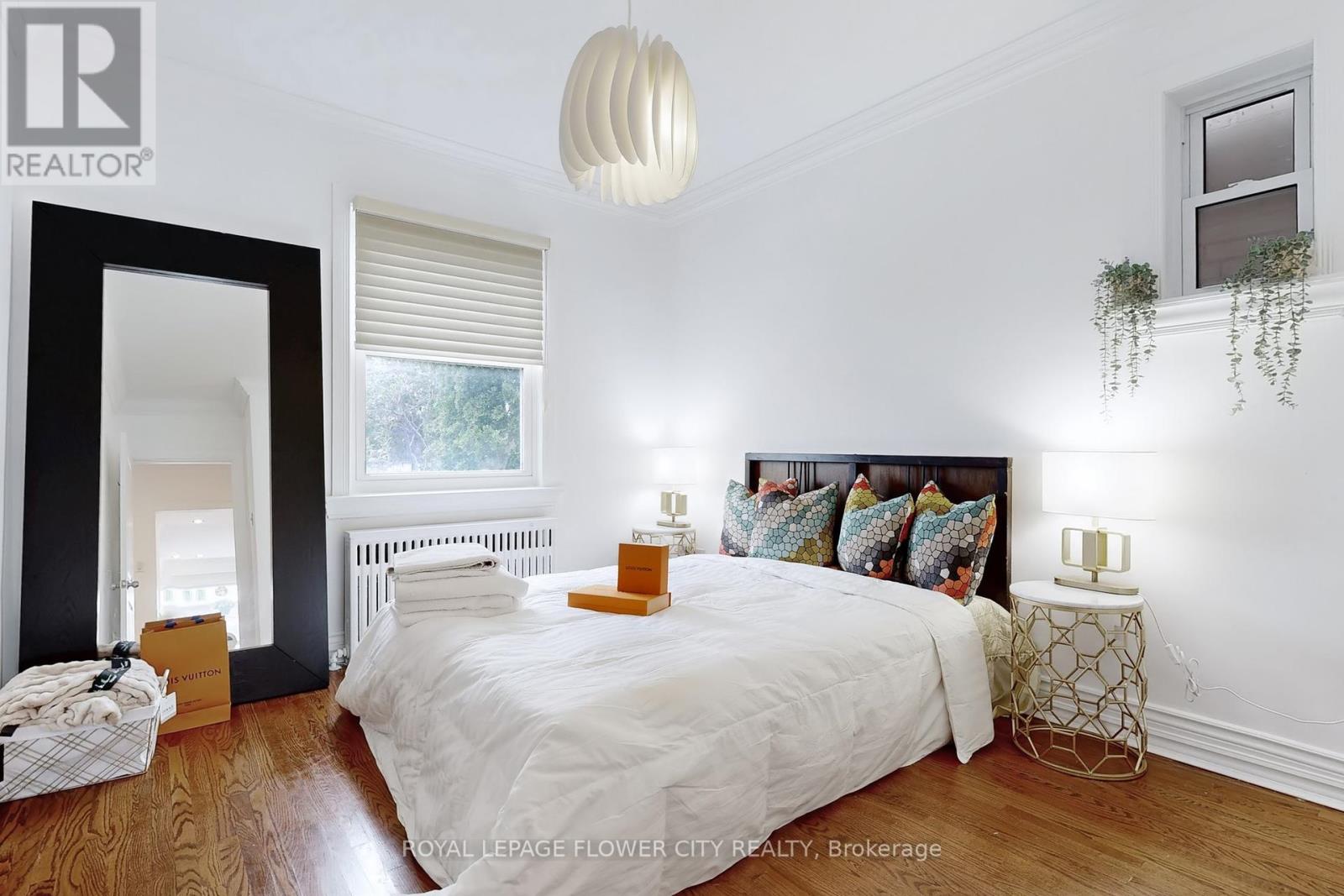 105 Livingstone Avenue, Toronto, Ontario  M6E 2L7 - Photo 20 - W12164232